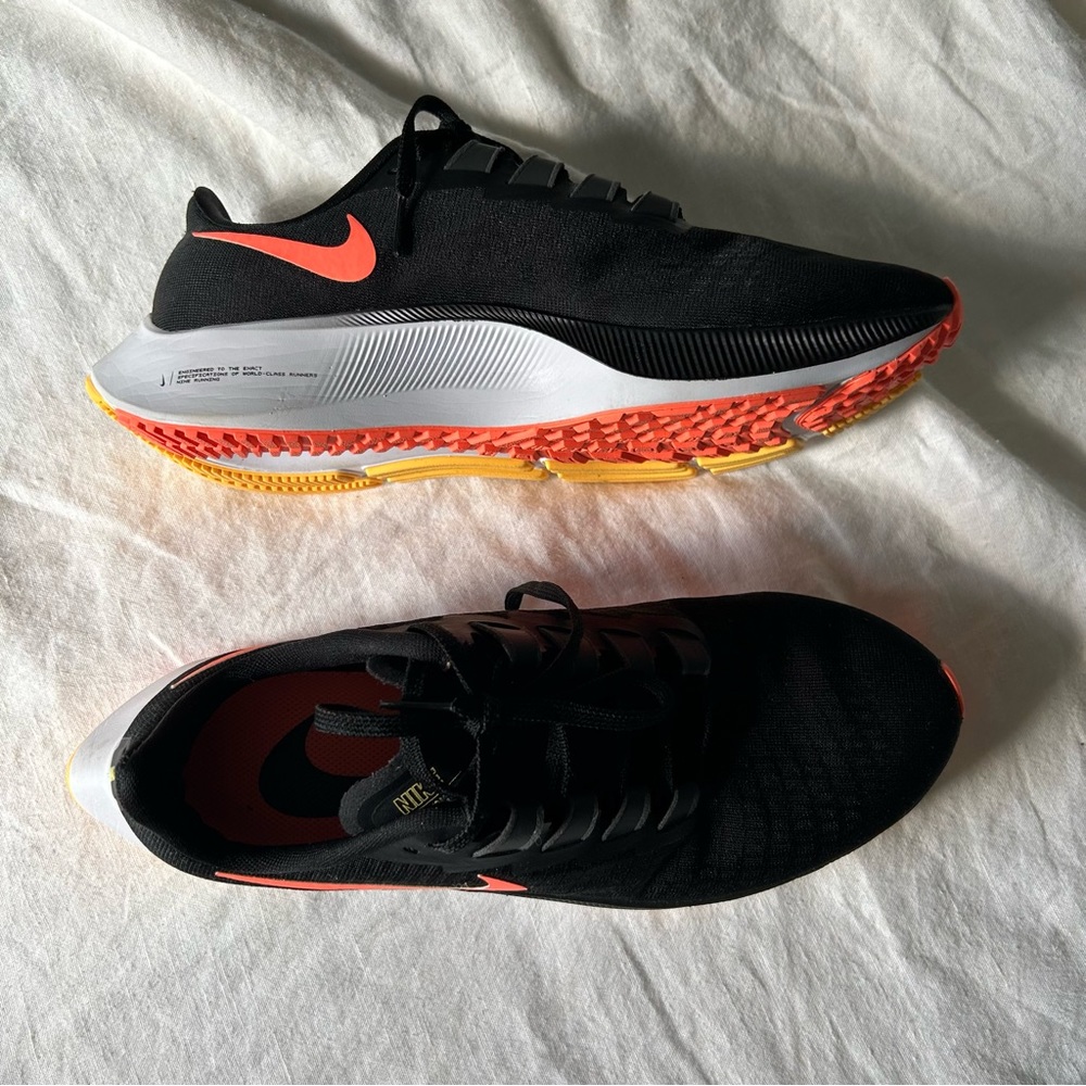 Nike Pegasus Black + Orange Running Shoes Women’s Sz 9